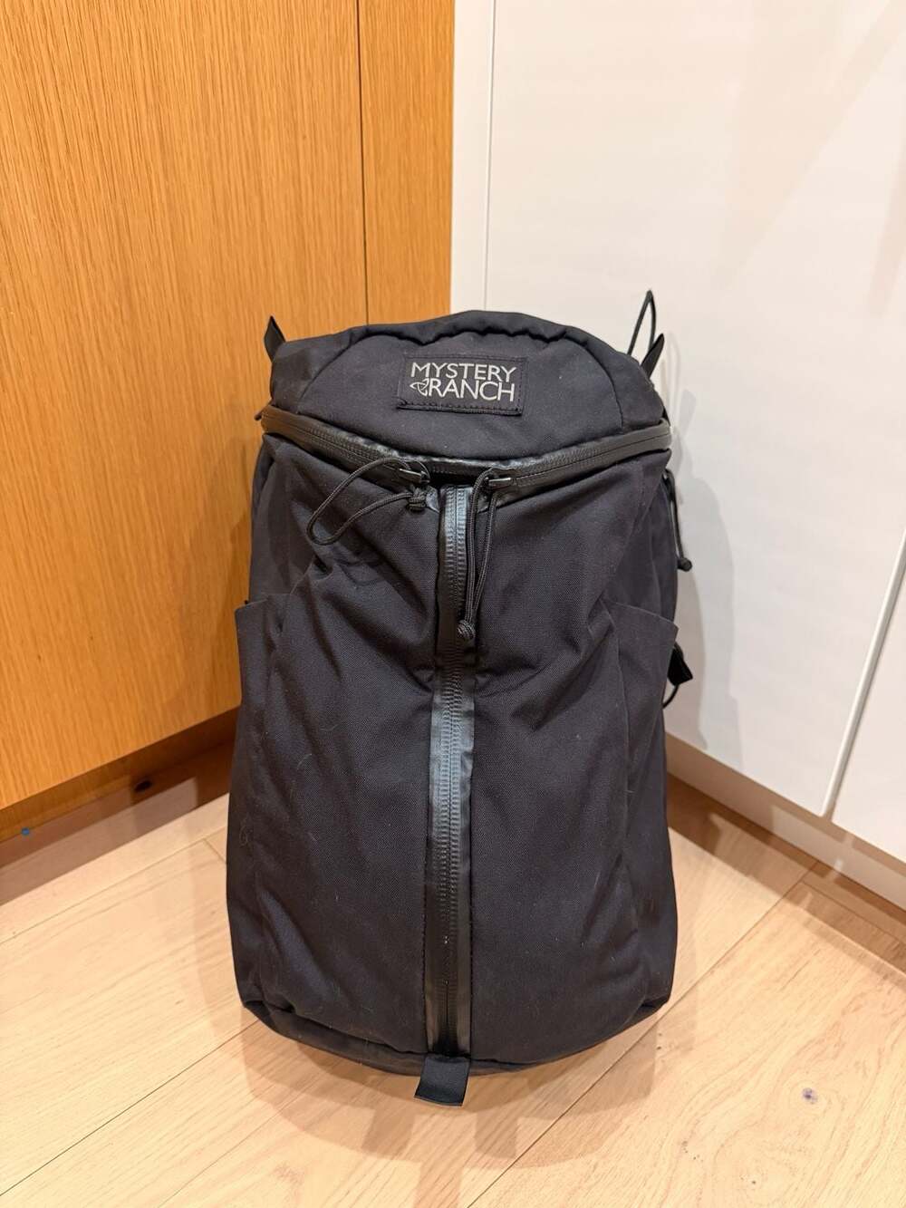 Mystery Ranch Catalyst 22 Black Everyday Carry Backpack